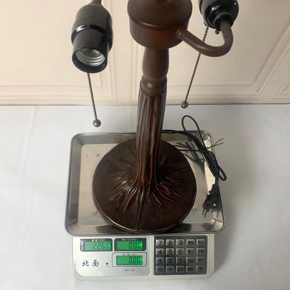 Tiffany-style lamp with glass shade, approx 7kg Hand crafted